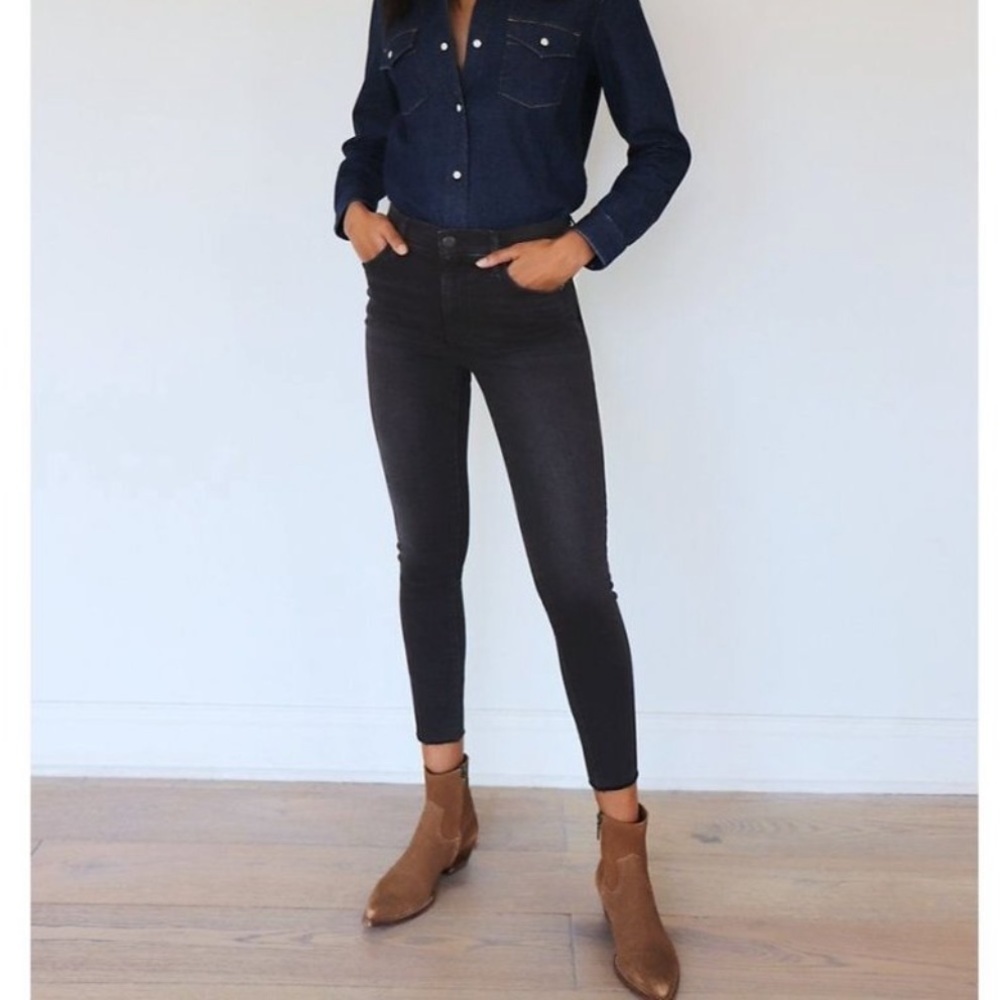 Aritzia Denim Forum Black Nico Mid Rise Skinny Cropped Raw Hem Jeans Size 26